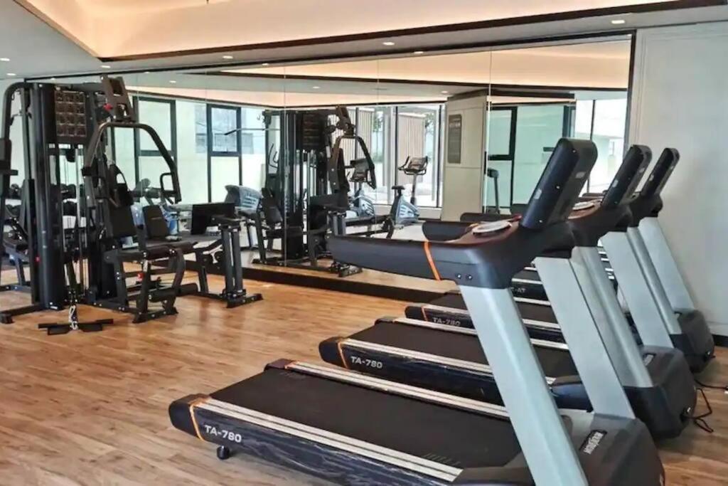 3br The Luxurie At Paradigm Mall Residences *