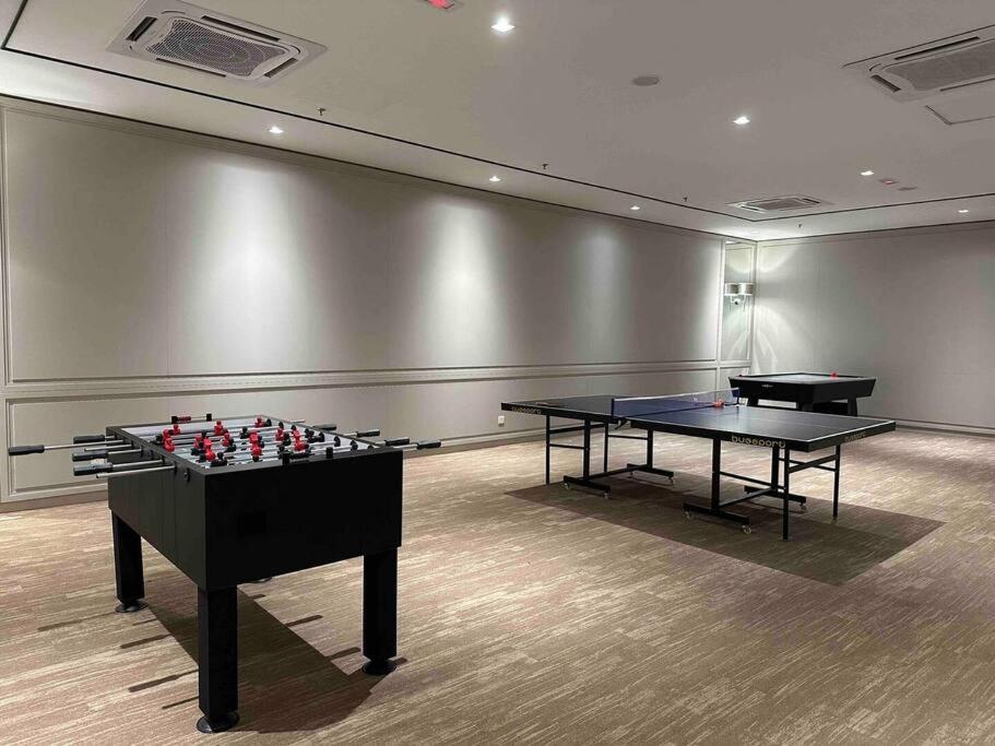 3br The Luxurie At Paradigm Mall Residences Apartment *